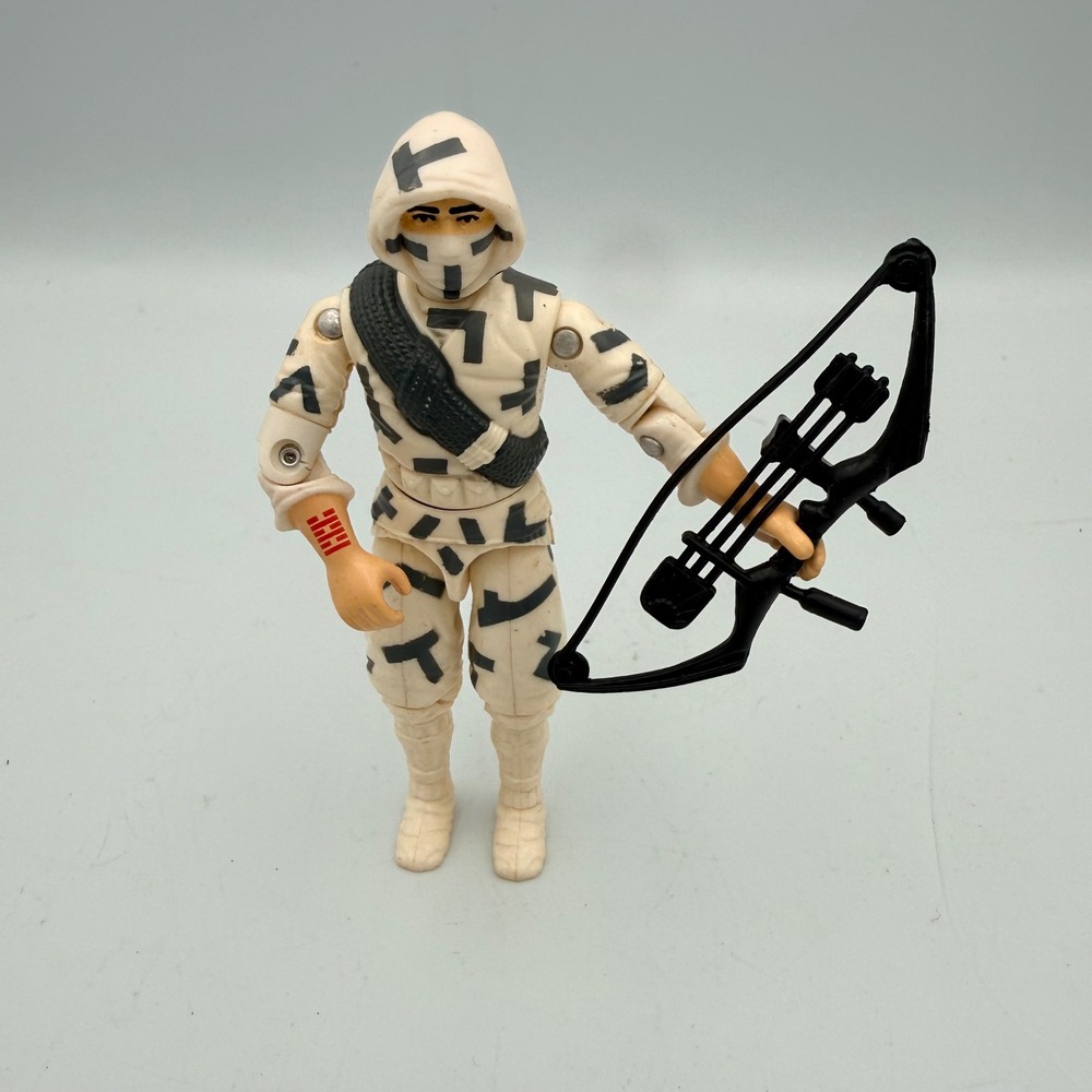 G.I. Joe Storm Shadow V2 Vintage 1988 Hasbro Action Figure with Bow Accessory
